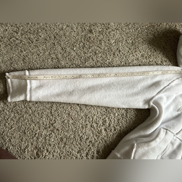 Columbia Full Zip Jacket White with Flower Embroidery - Picture 8 of 10